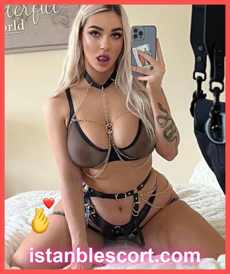 Aylin, 21 — Zümrütevler vitrin kartı